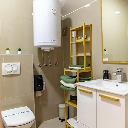 Dali Apartamento Novi Sad